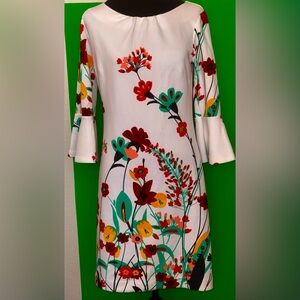 White Floral Bell Sleeve Dress – New York & Co. | Size Small